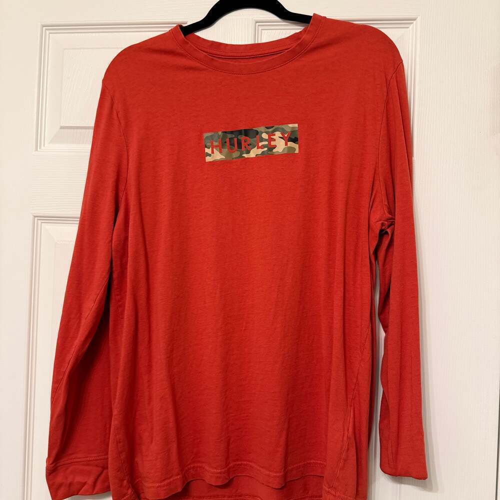 Hurley Men's Long Sleeve T-Shirt - Red Camo Logo Size Large